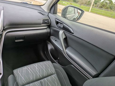Used 2020 Mitsubishi Eclipse Cross SE FWD image 19