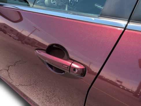 Used 2024 Nissan Sentra SV FWD image 13