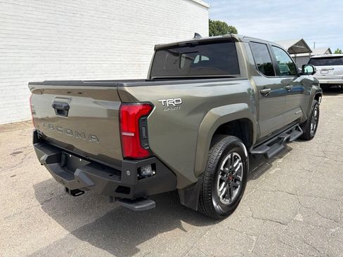 Used 2024 Toyota Tacoma TRD Sport w/ TRD Sport Premium Package AWD/4WD image 2