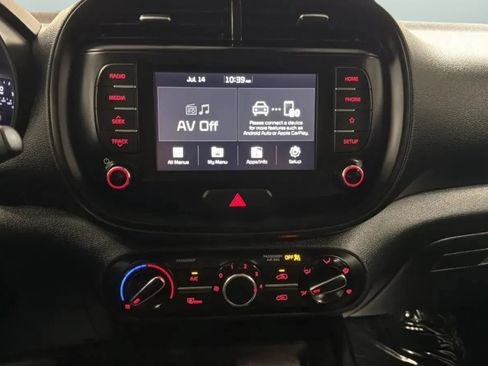 Used 2020 Kia Soul S FWD image 14