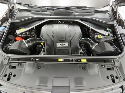 Used 2022 Land Rover Range Rover SE image 29