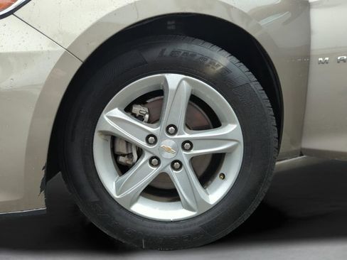 Used 2024 Chevrolet Malibu LT image 46