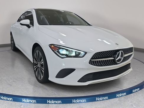 Used 2022 Mercedes-Benz CLA 250 image 4