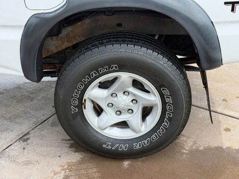 Used 2003 Toyota Tacoma PreRunner RWD image 8