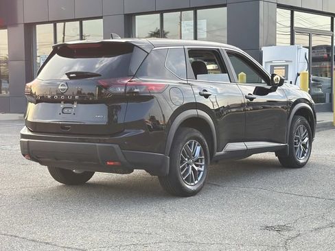 Used 2025 Nissan Rogue S AWD/4WD image 7