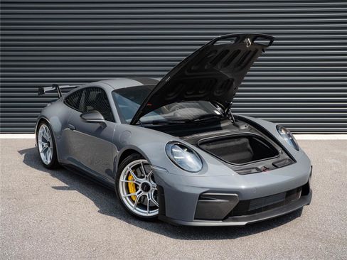 Certified 2026 Porsche 911 GT3 w/ Weissach Package RWD image 26