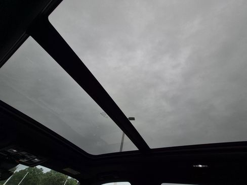 New 2026 GMC Yukon Denali Ultimate w/ LPO, Floor Liner Package image 19