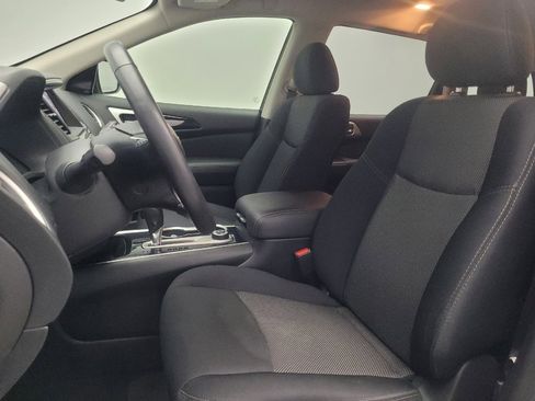 Used 2020 Nissan Pathfinder SV AWD/4WD image 17