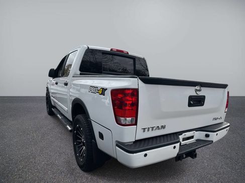 Used 2015 Nissan Titan PRO-4X image 4