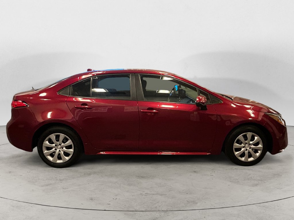 Used 2025 Toyota Corolla LE FWD image 6