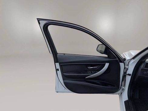 Used 2012 BMW 328i Sedan RWD image 21
