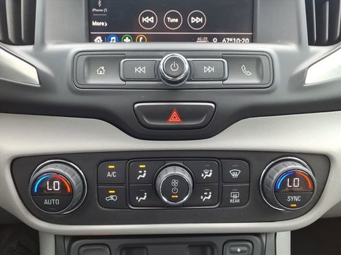 Used 2020 GMC Terrain SLE w/ Driver Convenience Package image 22