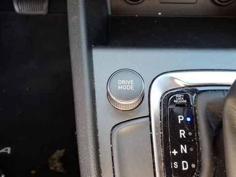 Used 2022 Hyundai Kona SEL image 14