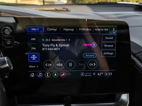 Used 2022 Chevrolet Corvette Stingray Premium Conv w/ Z51 Performance Package image 28