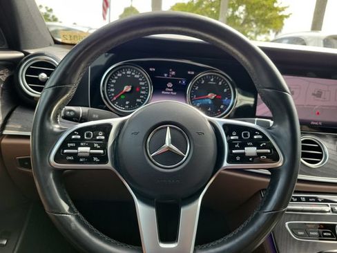 Used 2019 Mercedes-Benz E 300 image 20