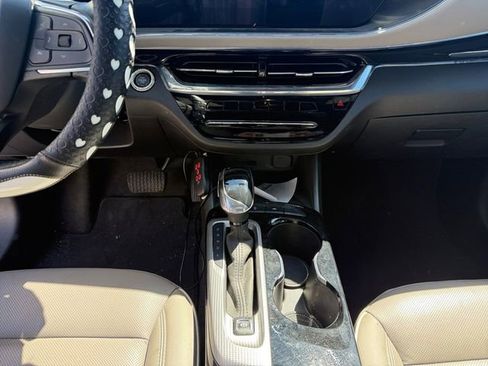 Used 2025 Buick Envista Avenir FWD image 11