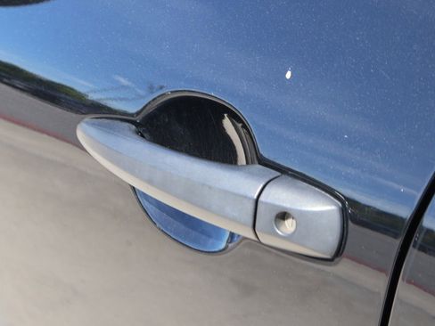 Used 2023 Nissan Rogue S AWD/4WD image 19