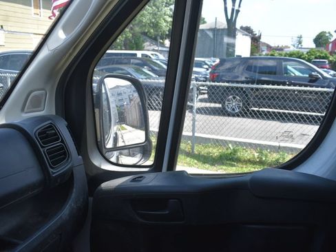 Used 2026 RAM ProMaster 2500 w/ Convenience Group FWD image 18