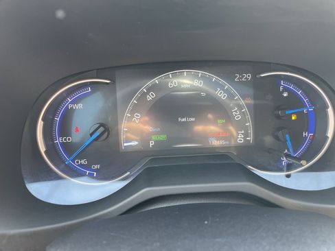 Used 2019 Toyota RAV4 Limited w/ Carpet Mat Package image 17