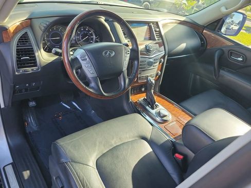 Used 2018 INFINITI QX80 4WD w/ Driver Assistance Package image 17