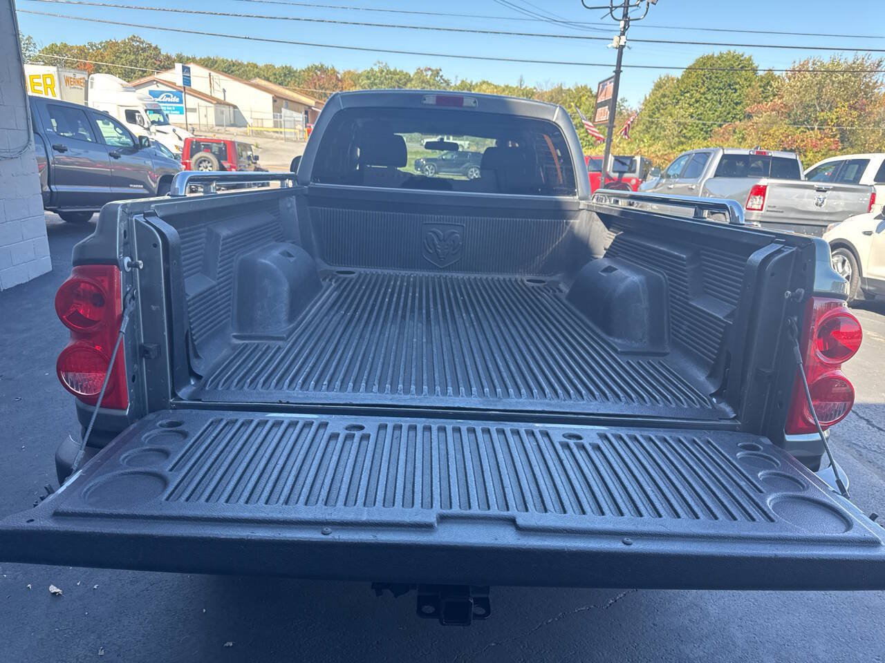 Used 2006 Dodge Dakota SLT w/ Trailer Tow Group AWD/4WD image 17