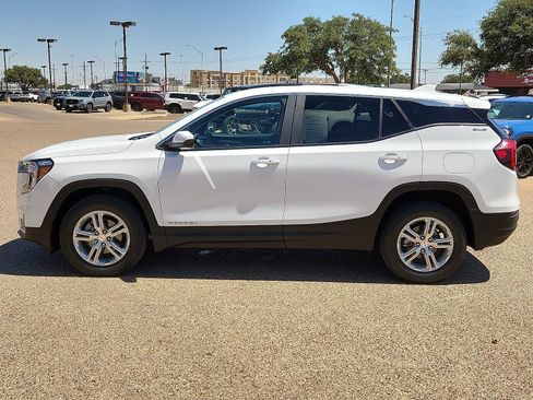 Used 2023 GMC Terrain SLE AWD/4WD image 2