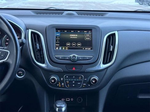 Used 2019 Chevrolet Equinox LT image 11