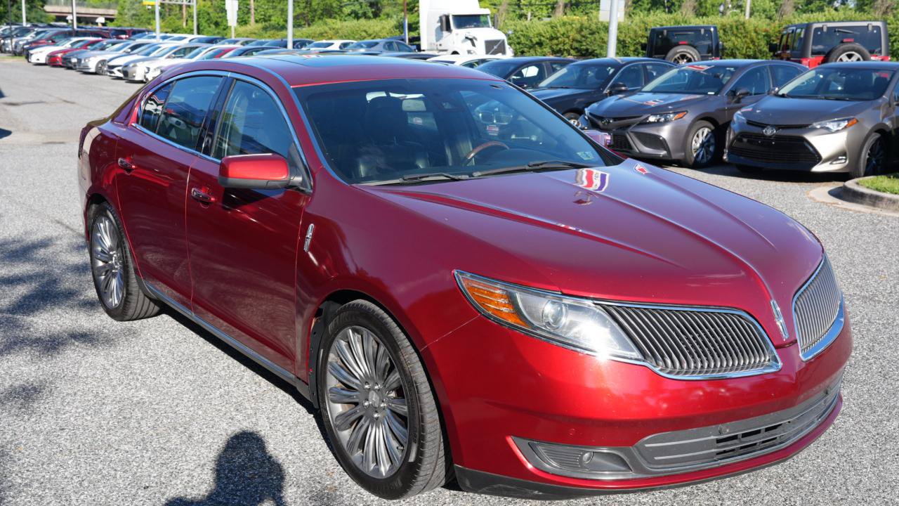 Used 2013 Lincoln MKS FWD image 3
