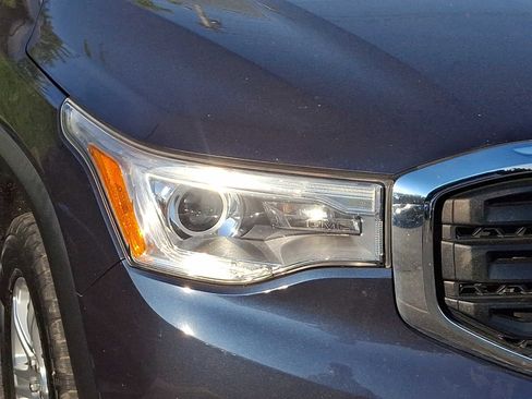 Used 2019 GMC Acadia SLE FWD image 4