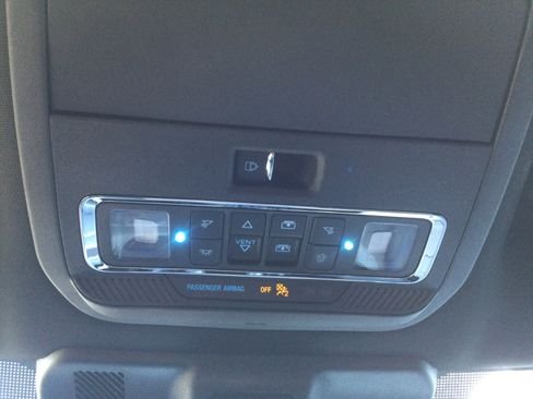 Used 2025 Ford F150 Lariat w/ Equipment Group 501A Mid image 13