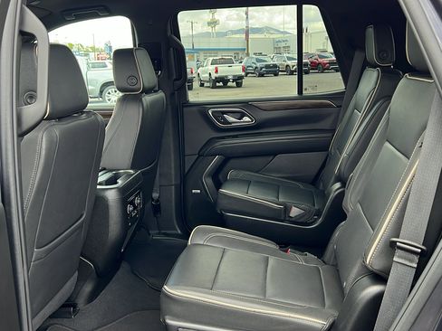 Used 2024 Chevrolet Tahoe Premier AWD/4WD image 16