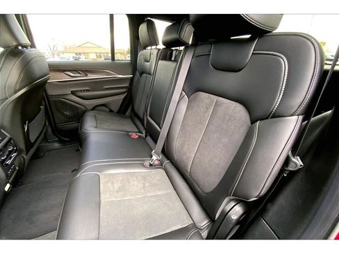 New 2026 Jeep Grand Cherokee Altitude AWD/4WD image 11