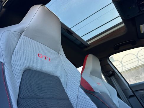 New 2026 Volkswagen GTI SE FWD image 17