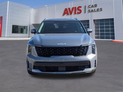 Used 2024 Kia Sorento S image 2