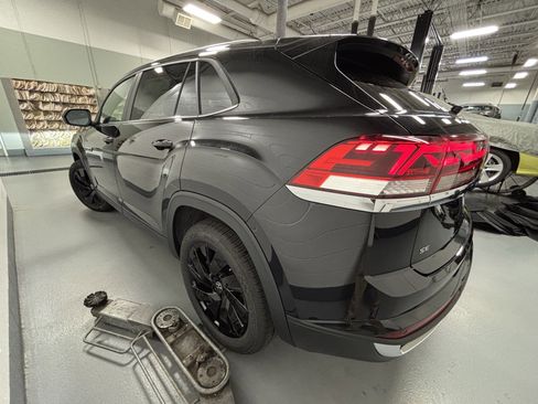 New 2026 Volkswagen Atlas Cross Sport SE image 9