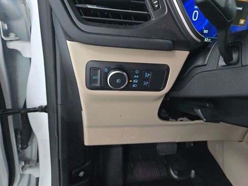 Used 2022 Ford Escape SEL w/ Technology Package image 18