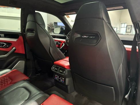 Used 2019 Lamborghini Urus AWD/4WD image 57