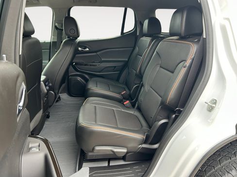 Used 2020 GMC Acadia AT4 image 23