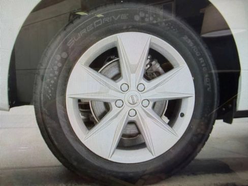 Used 2022 Volvo XC60 B5 Momentum AWD/4WD image 9