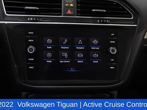 Used 2022 Volkswagen Tiguan SE AWD/4WD image 18