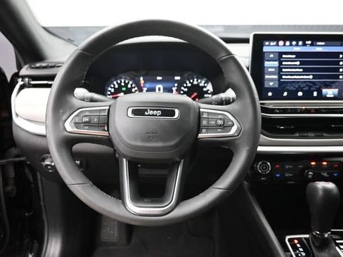 Used 2024 Jeep Compass Limited AWD/4WD image 11