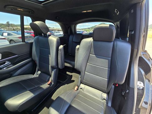 Used 2022 Mercedes-Benz GLS 450 4MATIC image 19