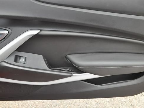 Used 2020 Chevrolet Camaro LT RWD image 20