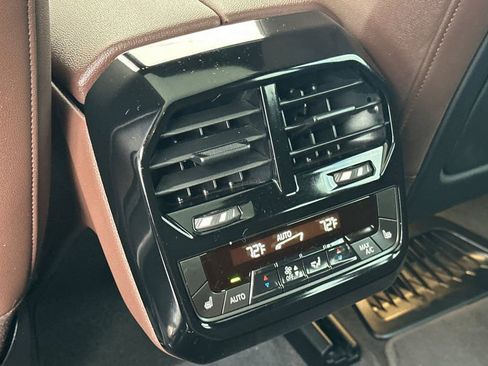 Used 2023 BMW iX xDrive50 w/ Premium Package image 13