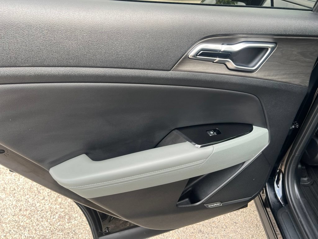 Certified 2023 Kia Sportage X-Pro Prestige AWD/4WD image 11