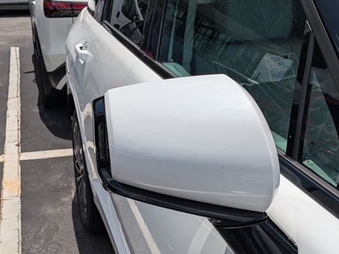 New 2026 Hyundai Palisade Calligraphy FWD image 9