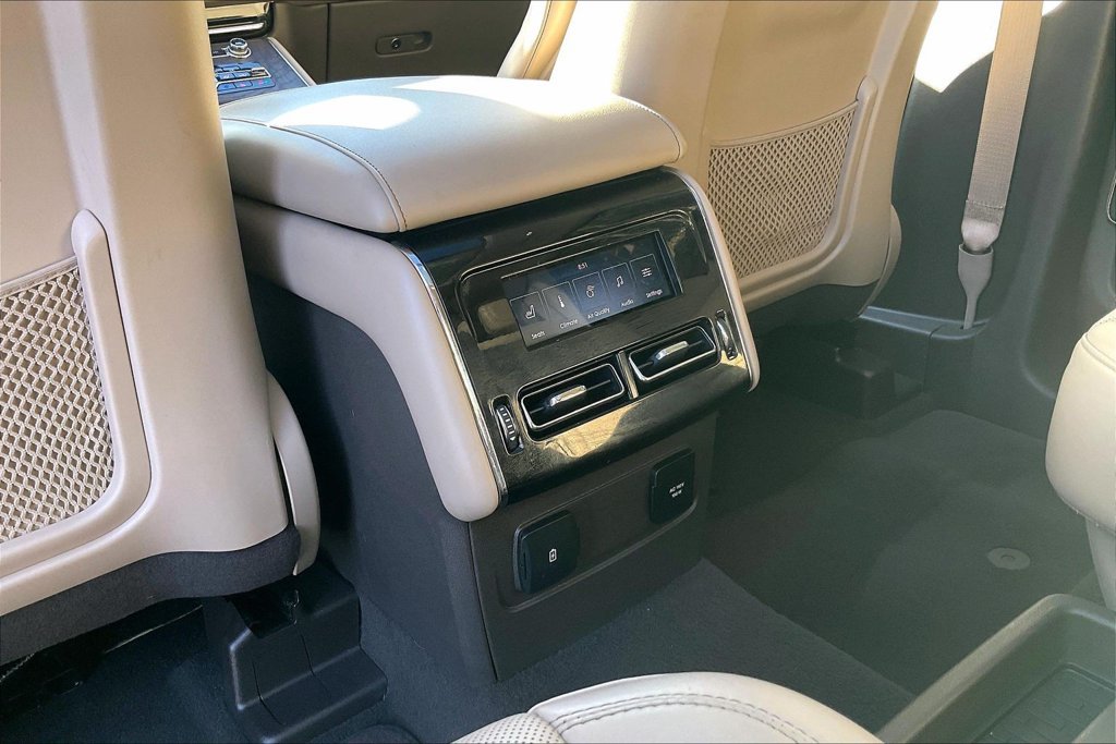 Used 2021 Lincoln Aviator Reserve w/ Equipment Group 201A RWD image 12