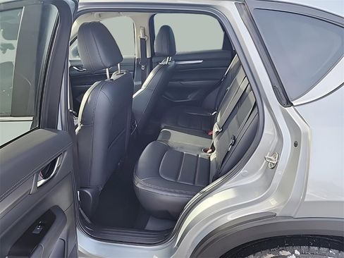 Used 2022 MAZDA CX-5 AWD 2.5 S w/ Preferred Package image 18