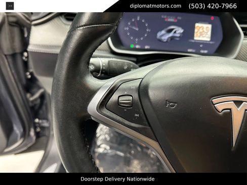 Used 2018 Tesla Model S P100D image 28