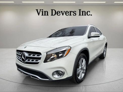 Used 2018 Mercedes-Benz GLA 250 4MATIC image 3